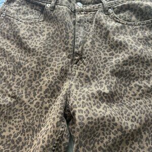 Zara High Rise Leopard Print Jeans